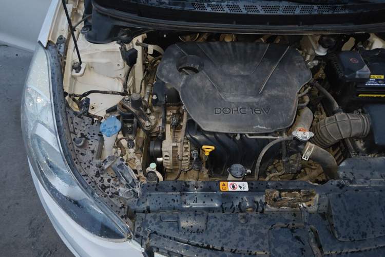 Used Hyundai Elantra (5th Generation / Langdong) 2015 1.6L Automatic Fashion Model Engine Bay Right
