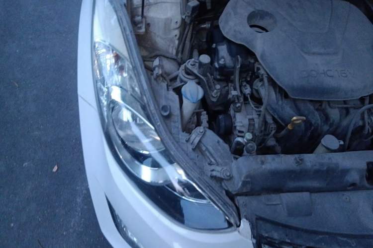 Used Hyundai Elantra (5th Generation / Langdong) 2015 1.6L Manual Leading Model Engine Bay Right