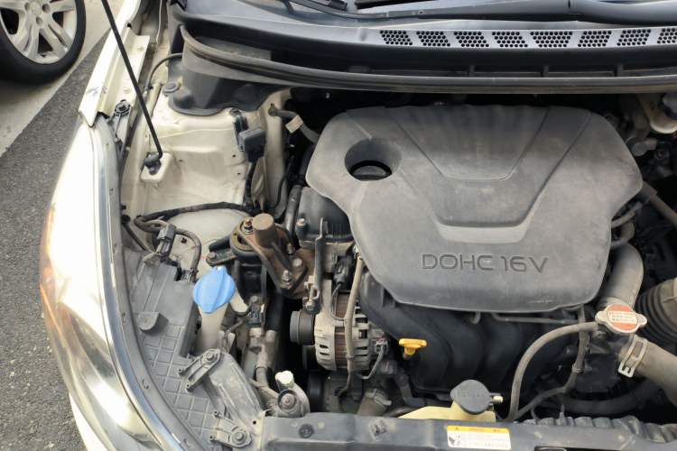 Used Hyundai Elantra (5th Generation / Langdong) 2015 1.6L Automatic Leading Model Engine Bay Right