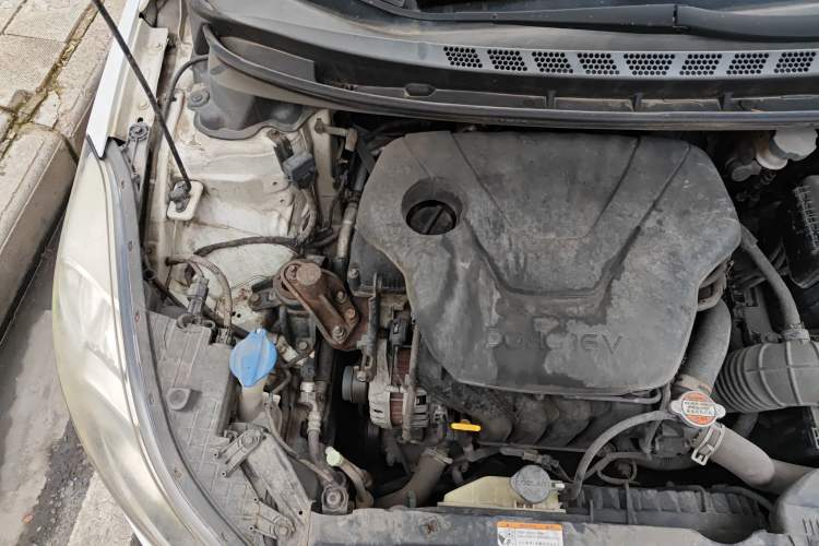 Used Hyundai Elantra (5th Generation / Langdong) 2015 1.6L Automatic Leading Model Engine Bay Right