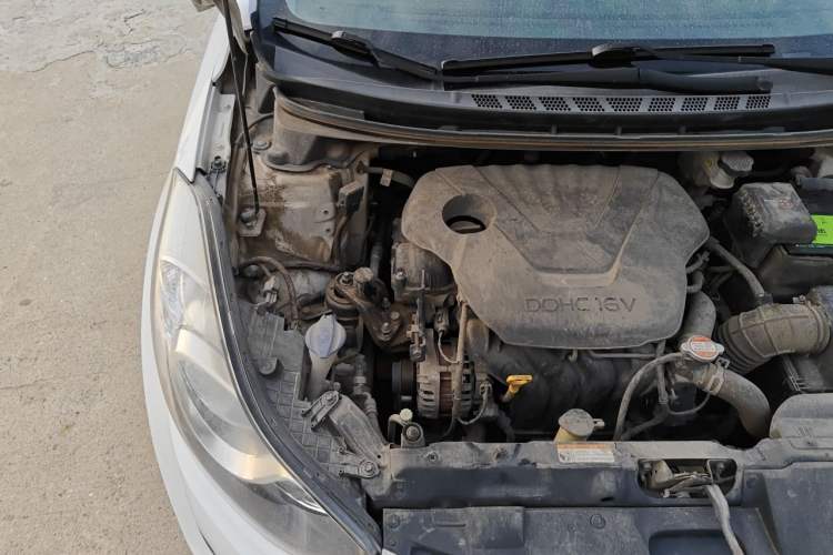 Used Hyundai Elantra (5th Generation / Langdong) 2015 1.6L Manual Leading Model Engine Bay Right