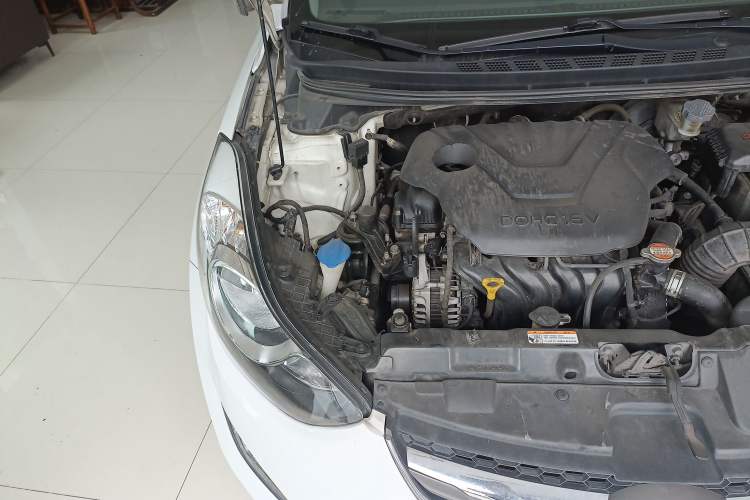 Used Hyundai Elantra (5th Generation / Langdong) 2015 1.6L Manual Leading Model Engine Bay Right