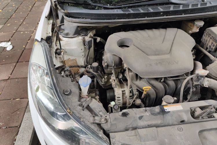 Used Hyundai Elantra (5th Generation / Langdong) 2015 1.6L Automatic Fashion Model Engine Bay Right
