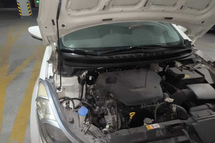 Used Hyundai Elantra (5th Generation / Langdong) 2015 1.6L Automatic Leading Model Engine Bay Right