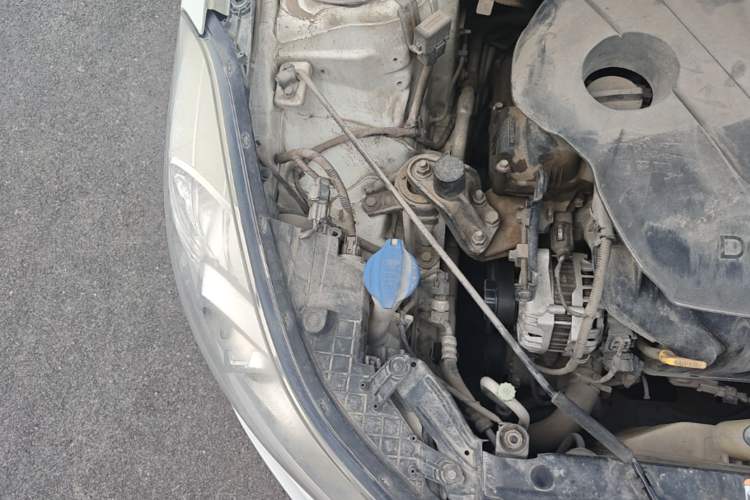 Used Hyundai Elantra (5th Generation / Langdong) 2015 1.6L Automatic Luxury Model Engine Bay Right