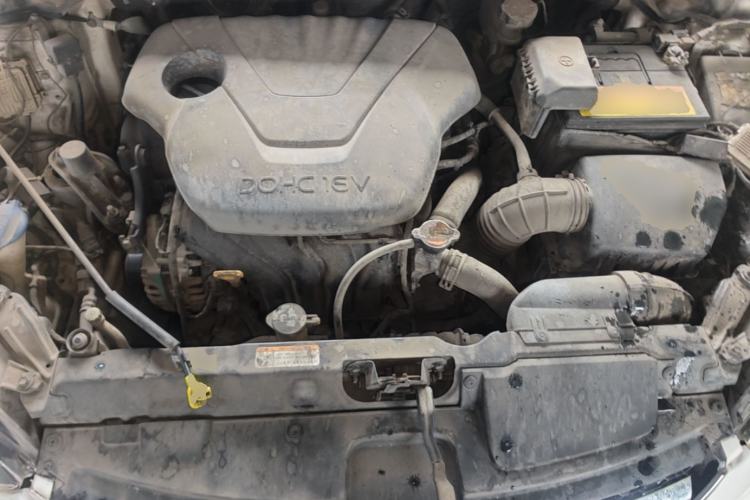 Used Hyundai Elantra (5th Generation / Langdong) 2015 1.6L Automatic Luxury Model Engine Bay