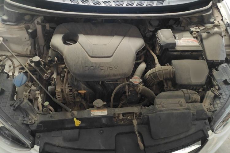 Used Hyundai Elantra (5th Generation / Langdong) 2015 1.6L Automatic Leading Model Engine Bay