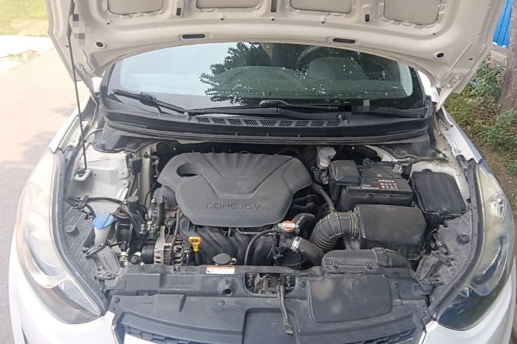 Used Hyundai Elantra (5th Generation / Langdong) 2015 1.6L Manual Leading Model Engine Bay
