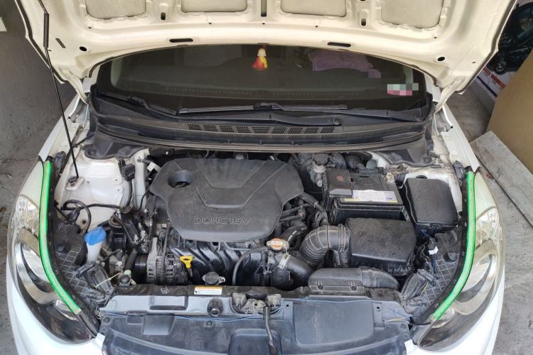 Used Hyundai Elantra (5th Generation / Langdong) 2015 1.6L Automatic Leading Model Engine Bay