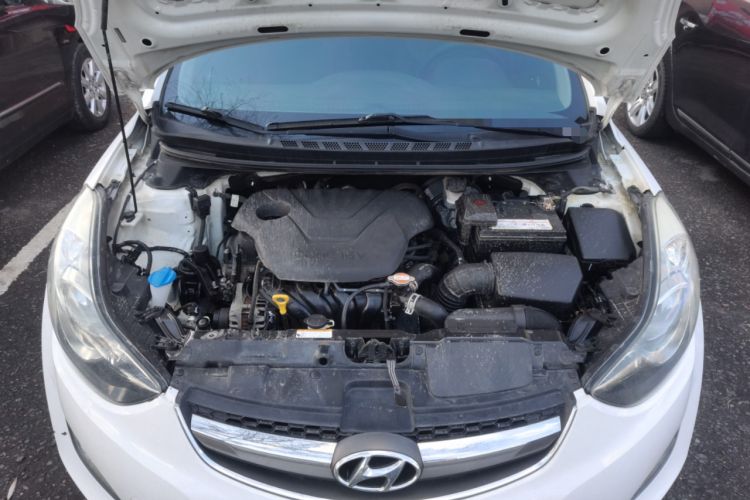 Used Hyundai Elantra (5th Generation / Langdong) 2015 1.6L Automatic Luxury Model Engine Bay