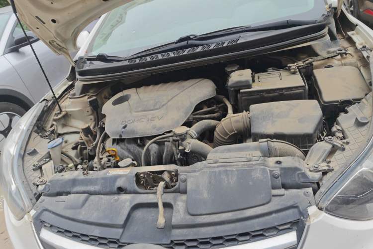 Used Hyundai Elantra (5th Generation / Langdong) 2015 1.6L Manual Leading Model Engine Bay