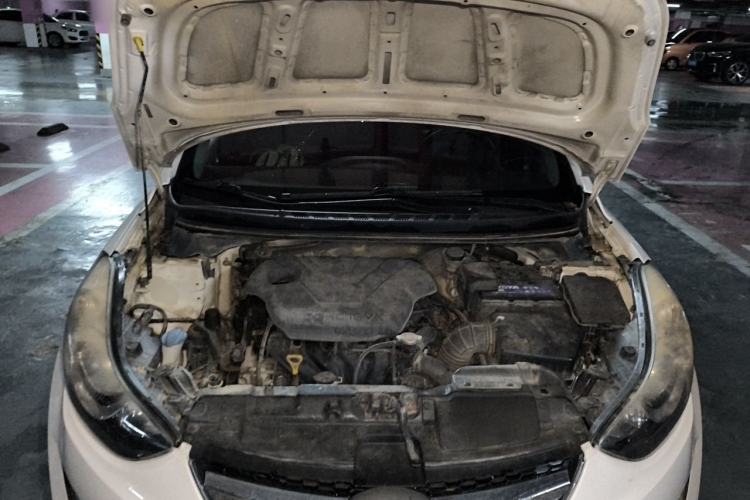 Used Hyundai Elantra (5th Generation / Langdong) 2015 1.6L Automatic Leading Model Engine Bay