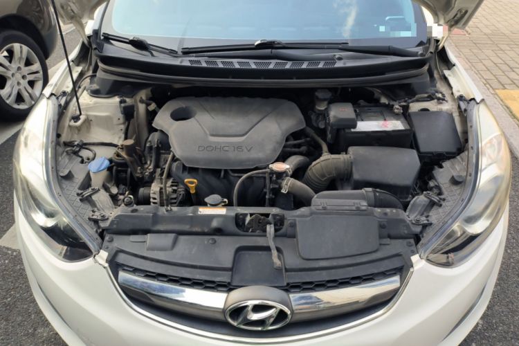 Used Hyundai Elantra (5th Generation / Langdong) 2015 1.6L Automatic Leading Model Engine Bay
