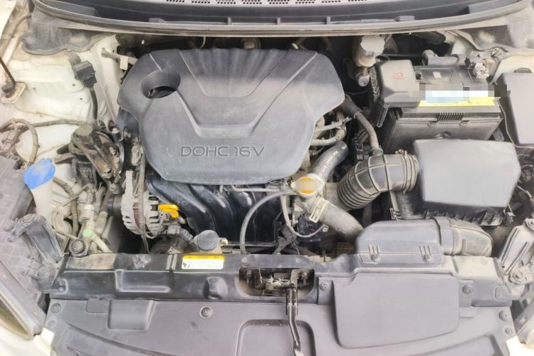 Used Hyundai Elantra (5th Generation / Langdong) 2015 1.6L Manual Leading Model Engine Bay