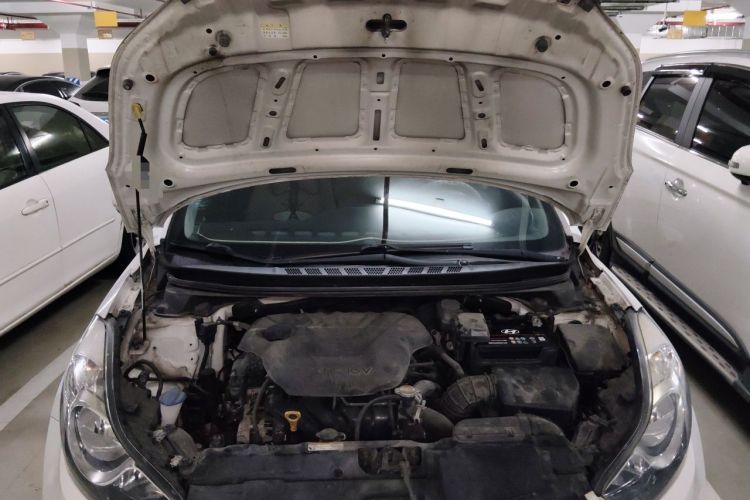 Used Hyundai Elantra (5th Generation / Langdong) 2015 1.6L Automatic Leading Model Engine Bay