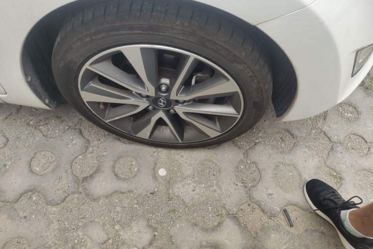 Used Hyundai Elantra (5th Generation / Langdong) 2015 1.6L Automatic Leading Model Exterior 1