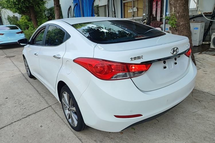 Used Hyundai Elantra (5th Generation / Langdong) 2015 1.6L Automatic Leading Model Exterior 2