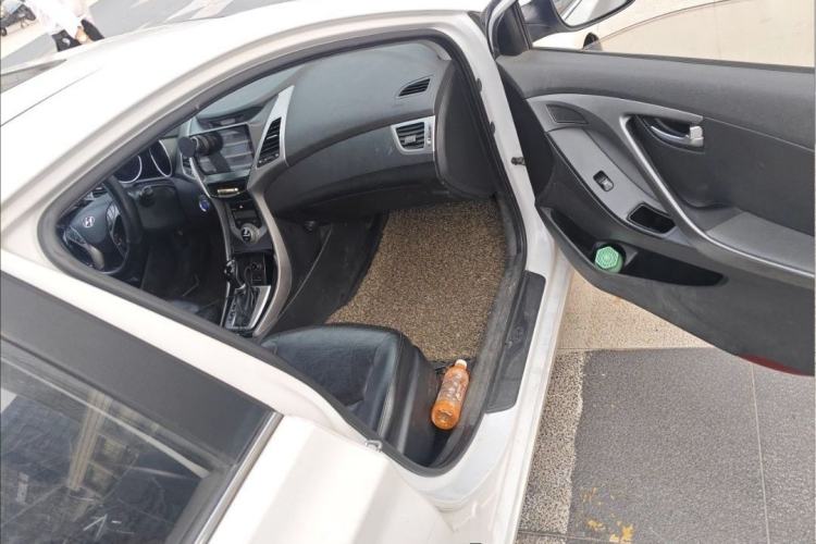 Used Hyundai Elantra (5th Generation / Langdong) 2015 1.6L Automatic Luxury Model Exterior 2