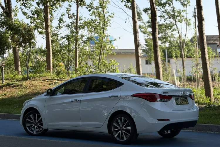 Used Hyundai Elantra (5th Generation / Langdong) 2015 1.6L Automatic Leading Model Exterior 3