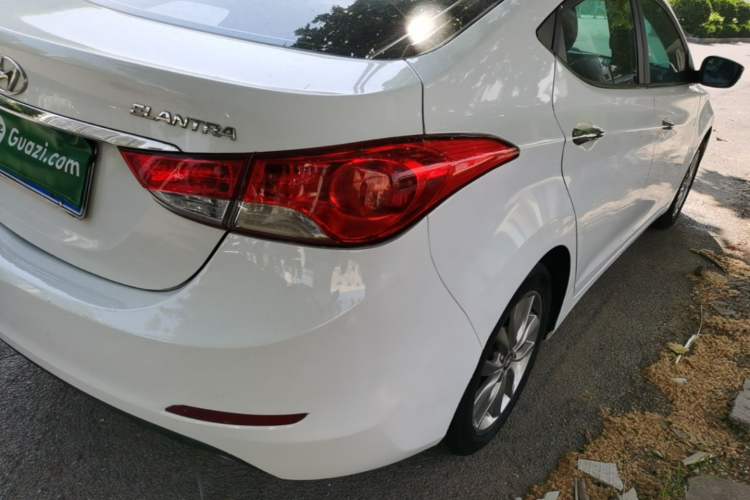 Used Hyundai Elantra (5th Generation / Langdong) 2015 1.6L Manual Leading Model Exterior 3