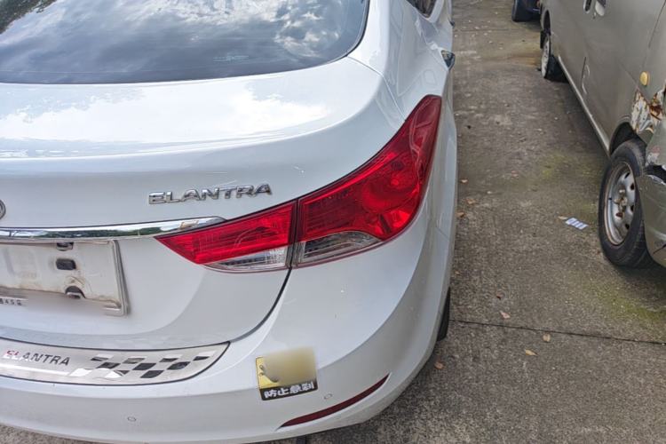Used Hyundai Elantra (5th Generation / Langdong) 2015 1.6L Manual Leading Model Exterior 3