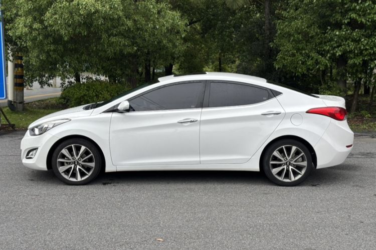 Used Hyundai Elantra (5th Generation / Langdong) 2015 1.6L Automatic Luxury Model Exterior 3