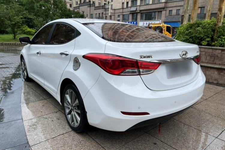 Used Hyundai Elantra (5th Generation / Langdong) 2015 1.6L Automatic Leading Model Exterior 4