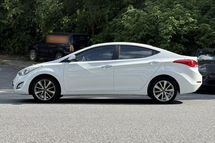 Used Hyundai Elantra (5th Generation / Langdong) 2015 1.6L Automatic Leading Model Exterior 4