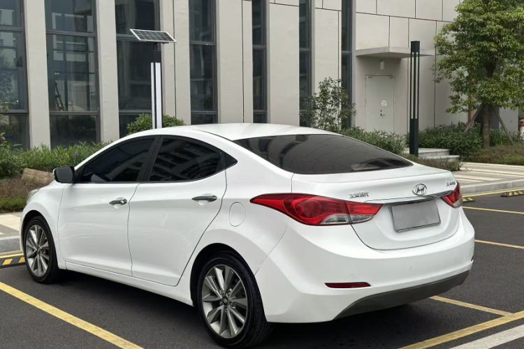 Used Hyundai Elantra (5th Generation / Langdong) 2015 1.6L Automatic Leading Model Exterior 4