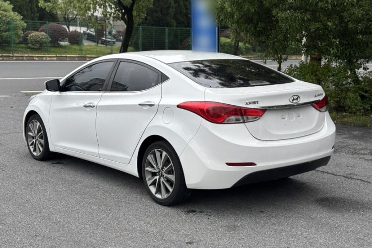 Used Hyundai Elantra (5th Generation / Langdong) 2015 1.6L Automatic Luxury Model Exterior 4