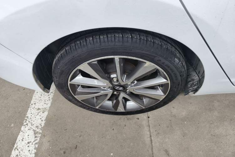 Used Hyundai Elantra (5th Generation / Langdong) 2015 1.6L Automatic Leading Model Exterior 5