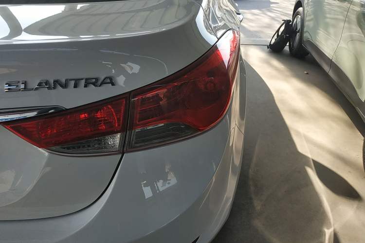 Used Hyundai Elantra (5th Generation / Langdong) 2015 1.6L Automatic Leading Model Exterior 6