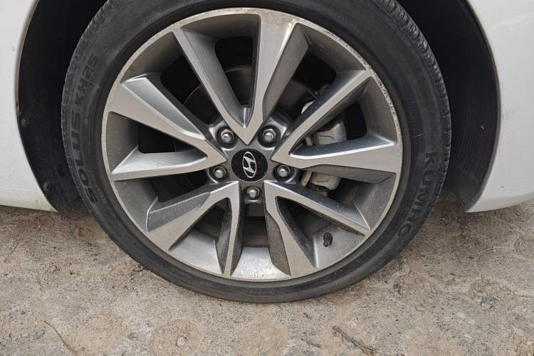 Used Hyundai Elantra (5th Generation / Langdong) 2015 1.6L Automatic Luxury Model Exterior 7
