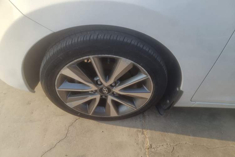 Used Hyundai Elantra (5th Generation / Langdong) 2015 1.6L Automatic Leading Model Exterior 7