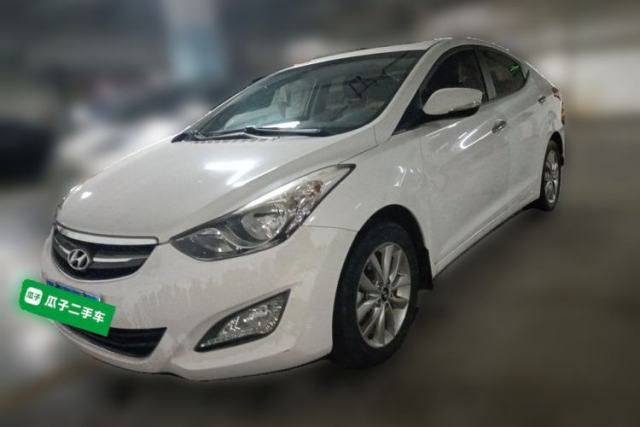 Hyundai Elantra (5th Generation / Langdong) 2015 1.6L Manual Leading Model usado