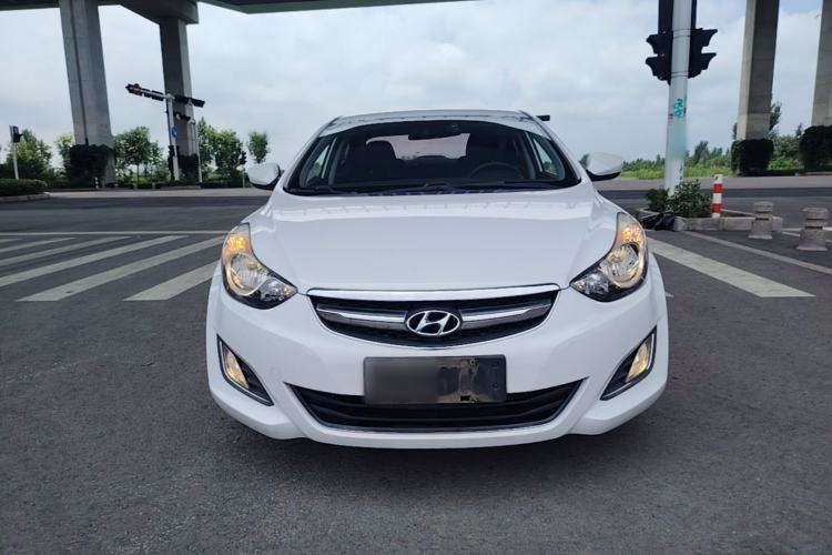 Used Hyundai Elantra (5th Generation / Langdong) 2015 1.6L Automatic Fashion Model Front
