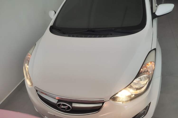 Used Hyundai Elantra (5th Generation / Langdong) 2015 1.6L Automatic Fashion Model Front