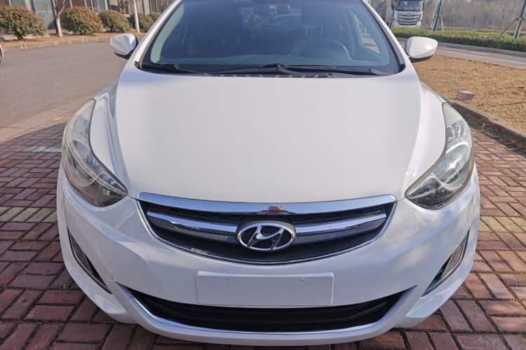 Used Hyundai Elantra (5th Generation / Langdong) 2015 1.6L Automatic Fashion Model Front