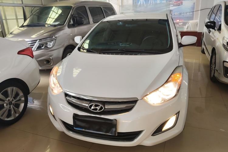 Used Hyundai Elantra (5th Generation / Langdong) 2015 1.6L Automatic Fashion Model Front