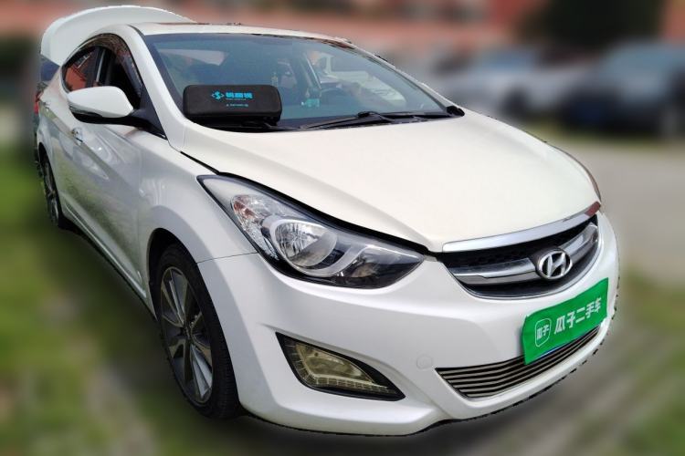 Used Hyundai Elantra (5th Generation / Langdong) 2015 1.6L Automatic Leading Model Front Right 45 Deg