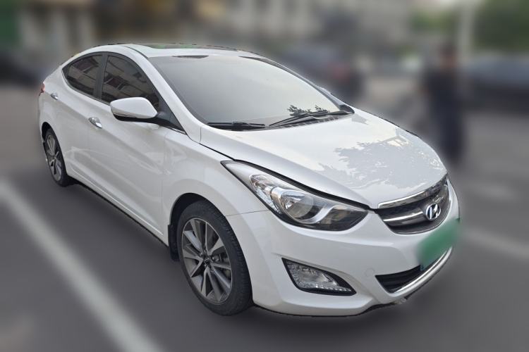 Used Hyundai Elantra (5th Generation / Langdong) 2015 1.6L Automatic Leading Model Front Right 45 Deg
