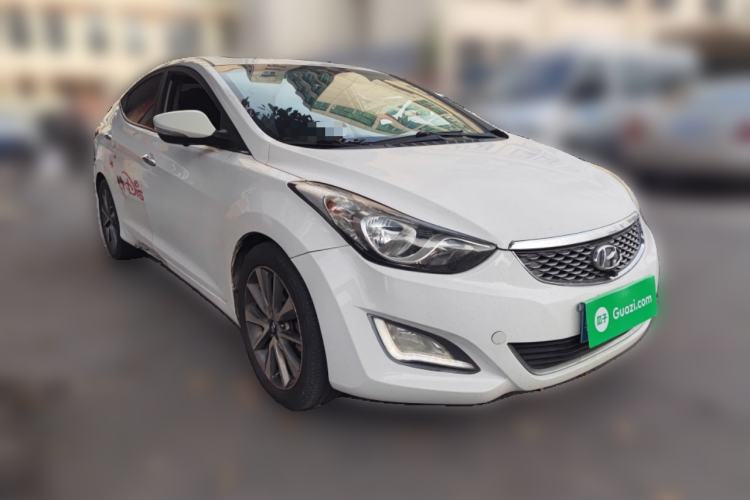 Used Hyundai Elantra (5th Generation / Langdong) 2015 1.6L Automatic Leading Model Front Right 45 Deg