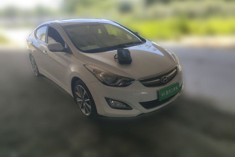 Used Hyundai Elantra (5th Generation / Langdong) 2015 1.6L Automatic Leading Model Front Right 45 Deg