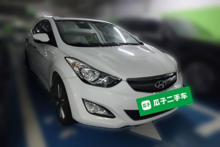 Used Hyundai Elantra (5th Generation / Langdong) 2015 1.6L Automatic Leading Model Front Right 45 Deg