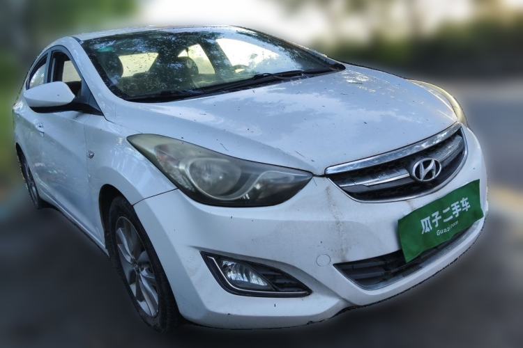 Used Hyundai Elantra (5th Generation / Langdong) 2015 1.6L Manual Fashion Edition Front Right 45 Deg