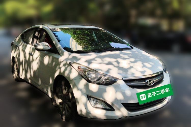 Used Hyundai Elantra (5th Generation / Langdong) 2015 1.6L Manual Leading Model Front Right 45 Deg