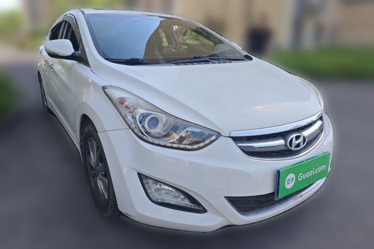 Used Hyundai Elantra (5th Generation / Langdong) 2015 1.6L Manual Leading Model Front Right 45 Deg