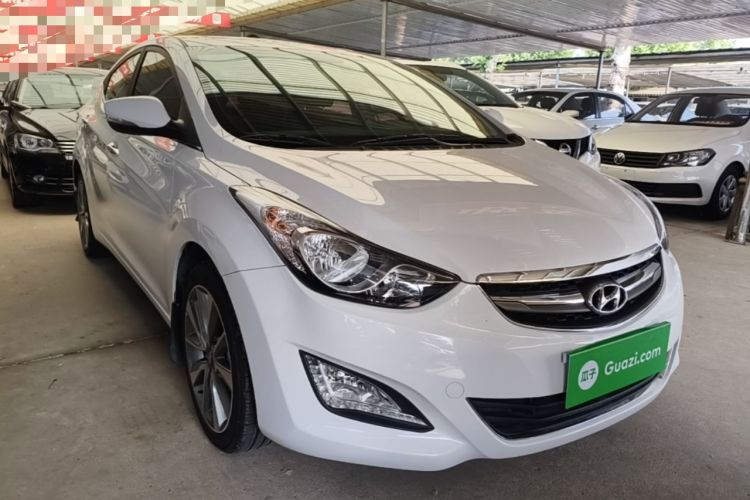 Used Hyundai Elantra (5th Generation / Langdong) 2015 1.6L Automatic Leading Model Front Right 45 Deg