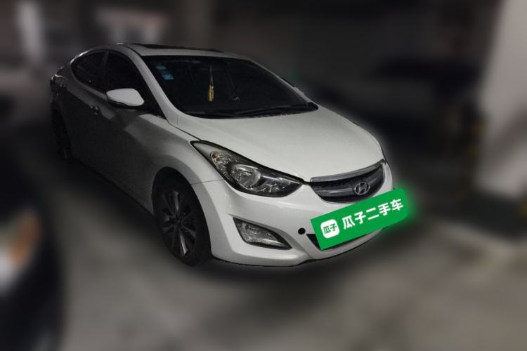Used Hyundai Elantra (5th Generation / Langdong) 2015 1.6L Automatic Leading Model Front Right 45 Deg