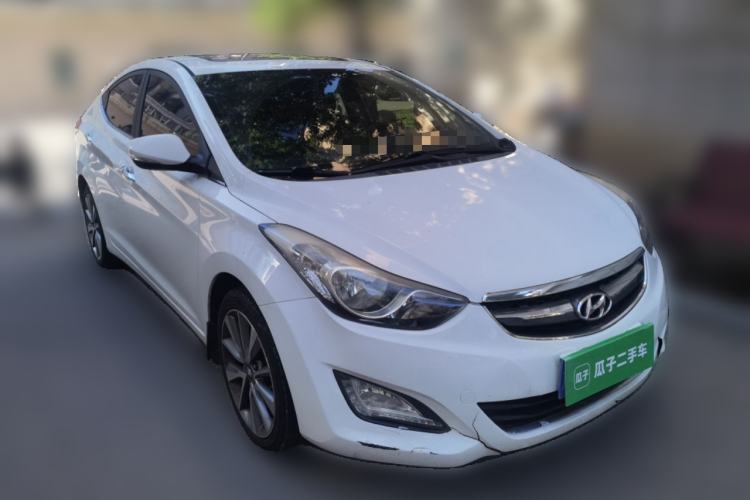 Used Hyundai Elantra (5th Generation / Langdong) 2015 1.6L Automatic Leading Model Front Right 45 Deg